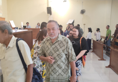 Minggu 14 April 2024