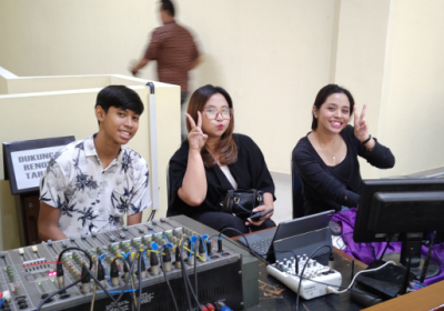 Minggu 14 April 2024