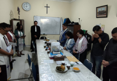 Minggu 28 April 2024