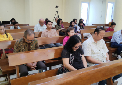 Minggu 28 April 2024