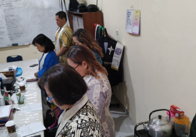 Minggu 21 April 2024